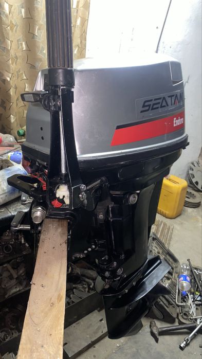Продам лодочный мотор в хорошем состояний цена 500 тысач обмен есть