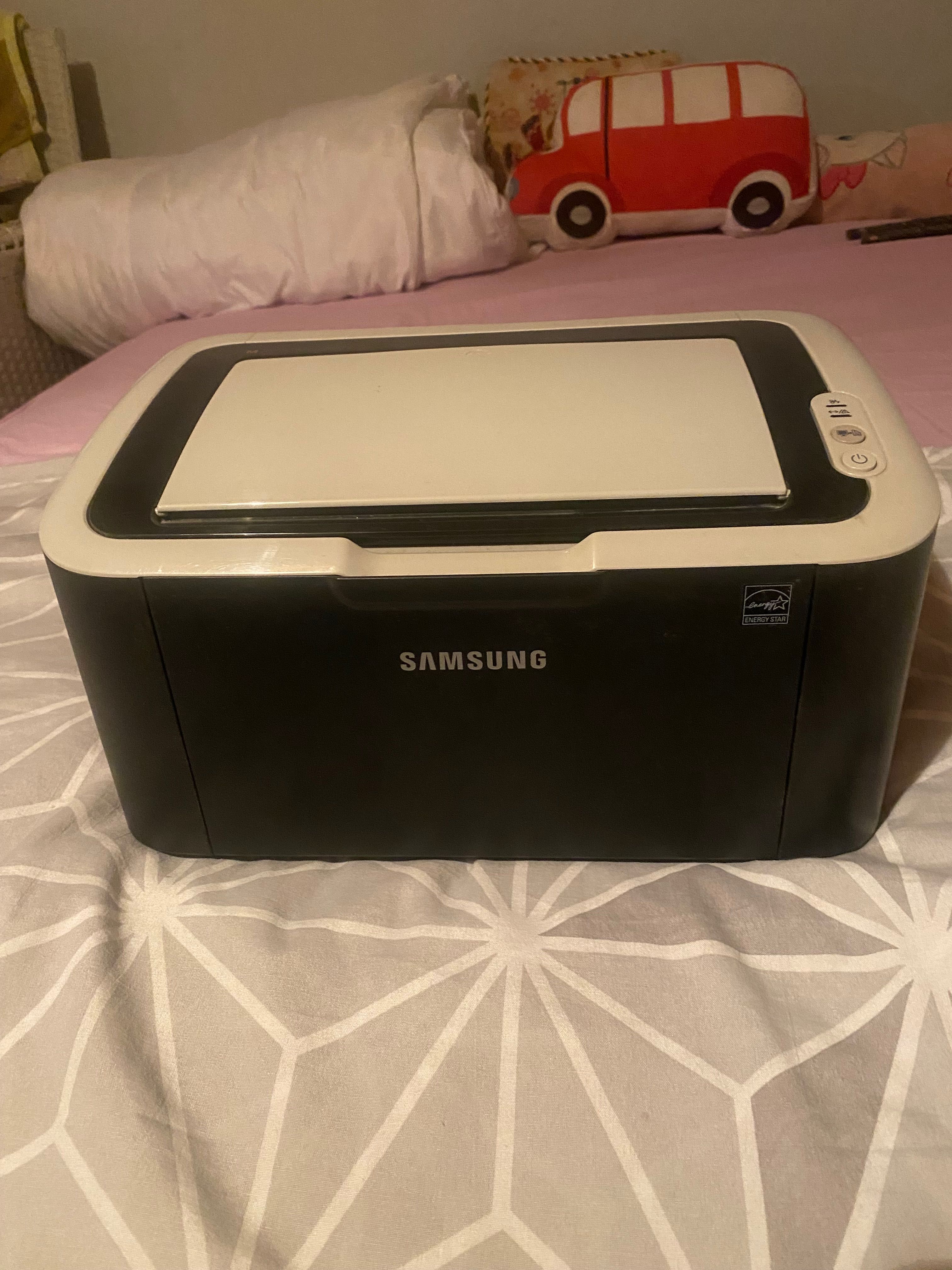 Модел: Samsung ML-1860, монохромен лазерен принтер.