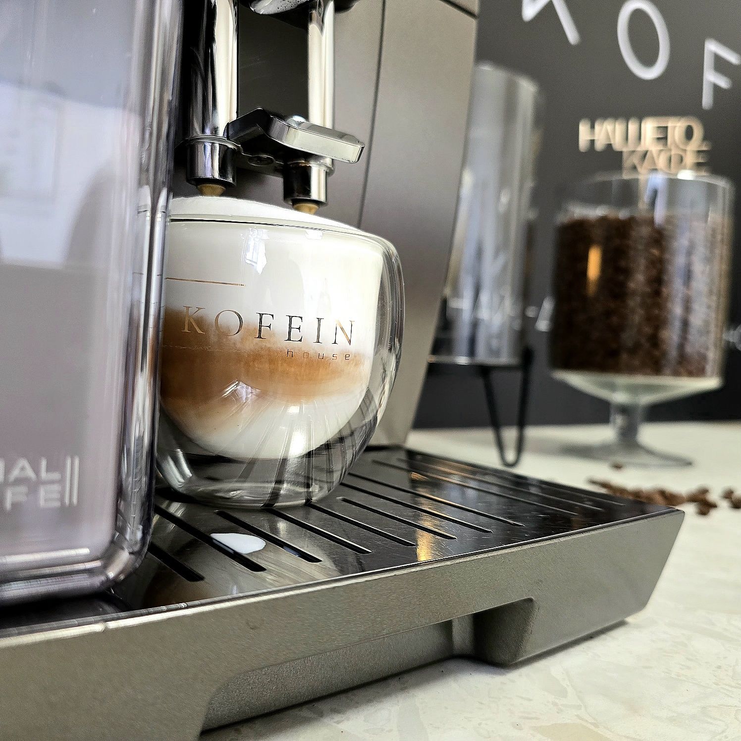 Кафемашина DELONGHI DINAMICA PLUS Wi-Fi | Делонги с гаранция и подарък