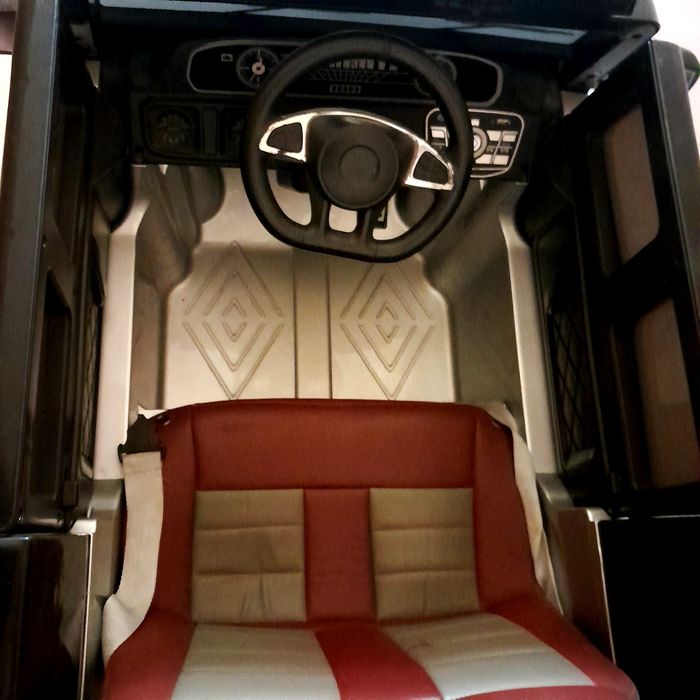 Машинка Mercedes