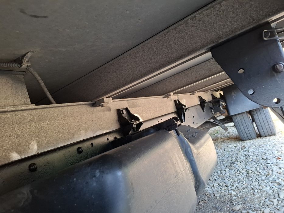 Vând cub iveco daily