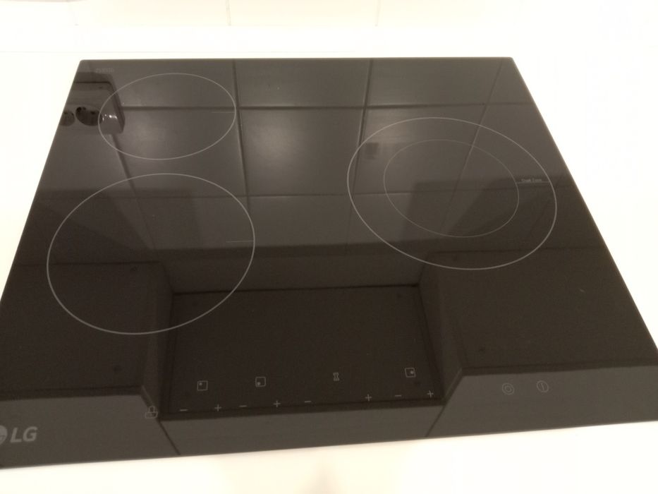 Варочная панель встраиваемая  LG модель CBEZ 2413b
