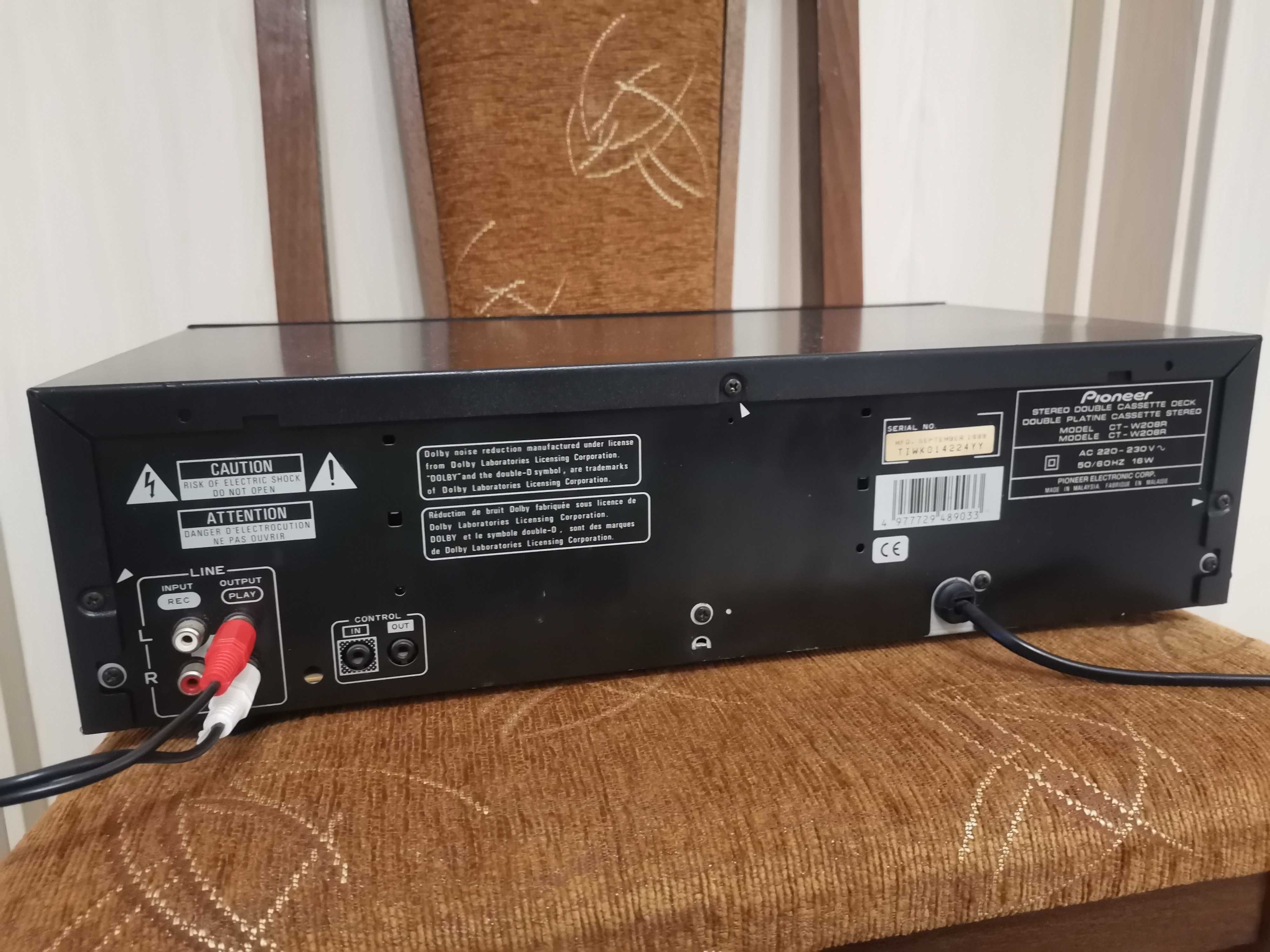 Касетен дек Pioneer ct w208r