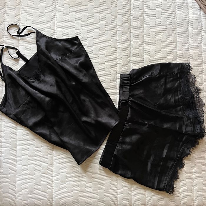 Pijama sexy fete, din satin negru