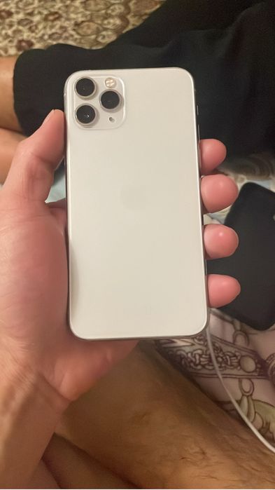 iphone 11 pro ..