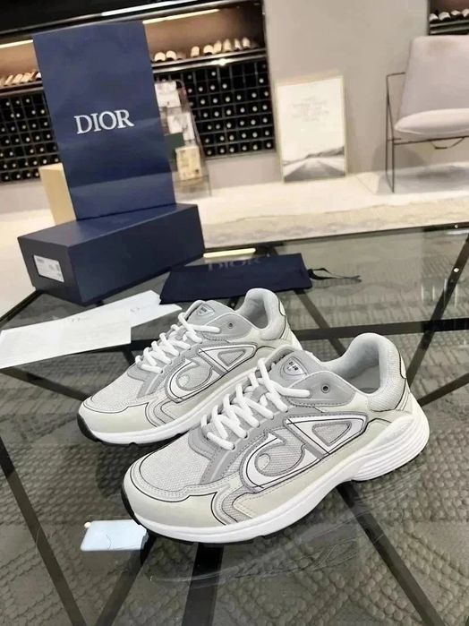 Dior B30 всякакви цветове