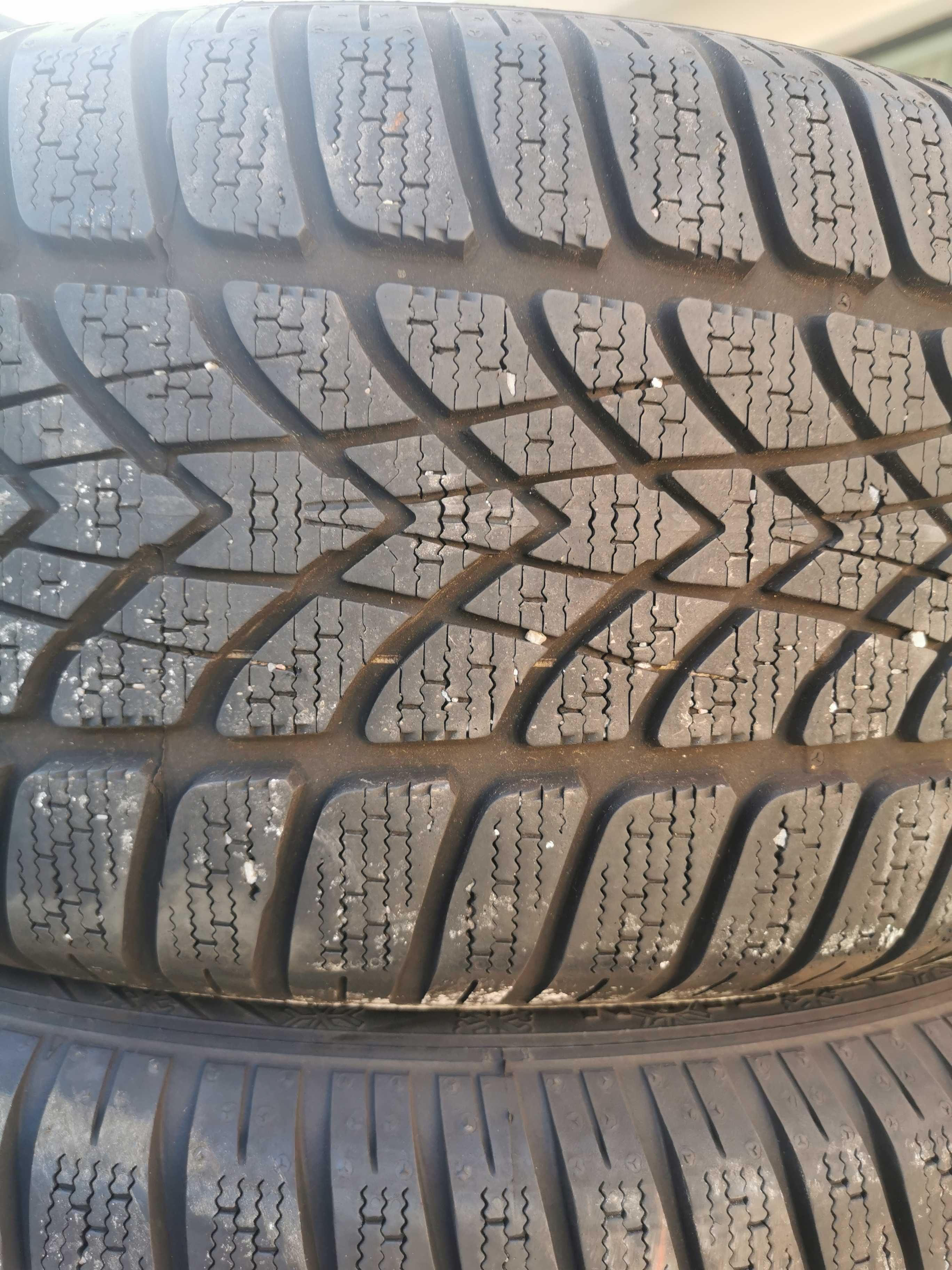 4 Anvelope 225/50R17 iarna Dunlop DOT 2021 7-8mm impecabile