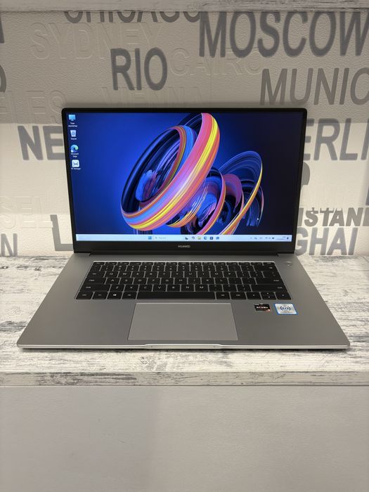 Лаптоп Huawei Matebook D15, 256gb, сив