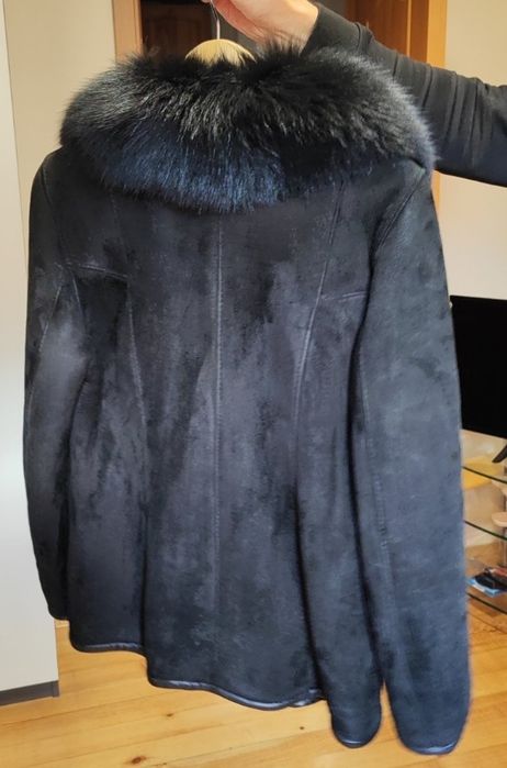 Зимно женско палто от естествена кожа