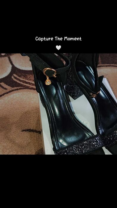 Сандали на ток .