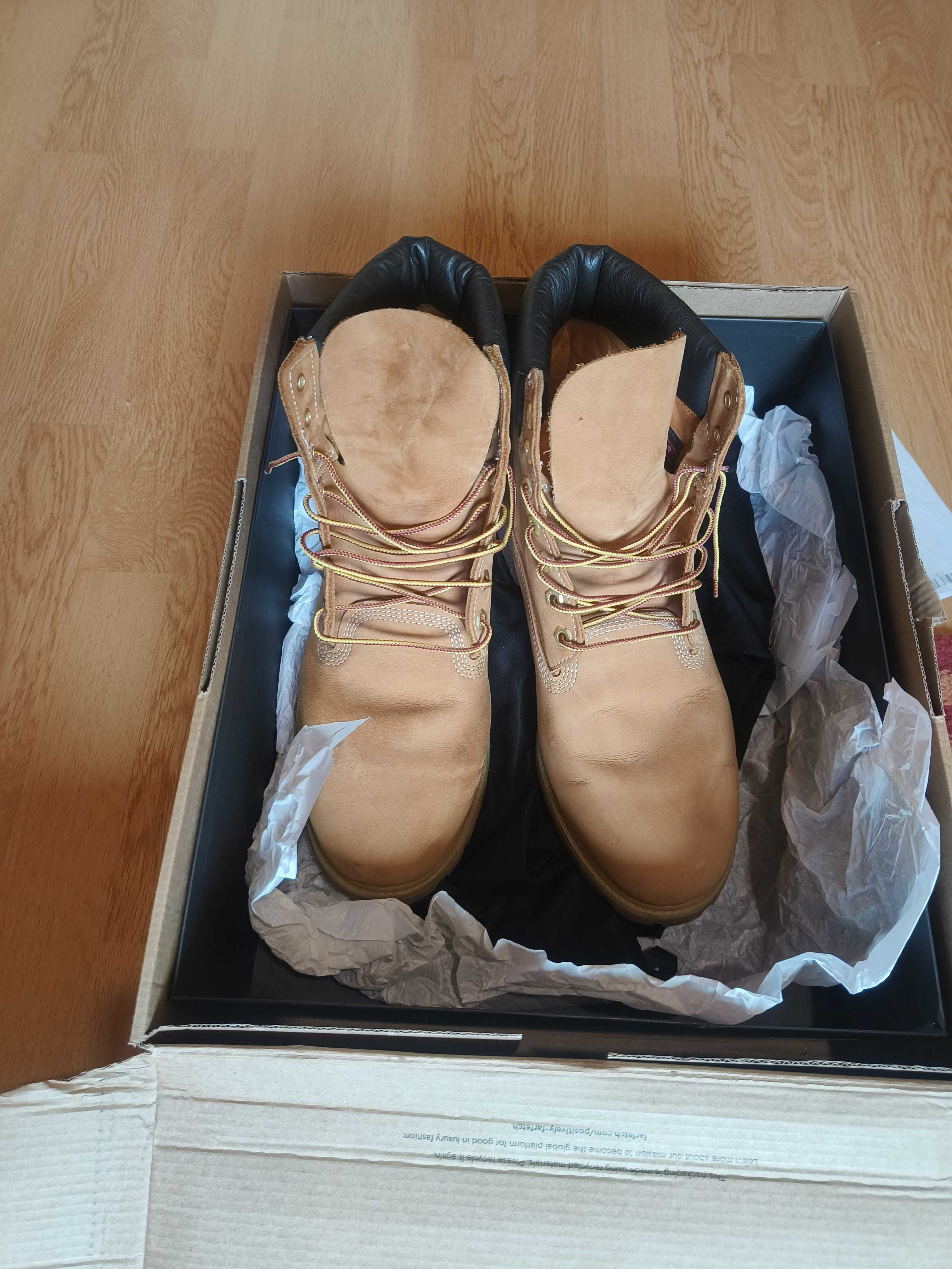 Timberland

6 Inch Premium "Wheat" sneakers