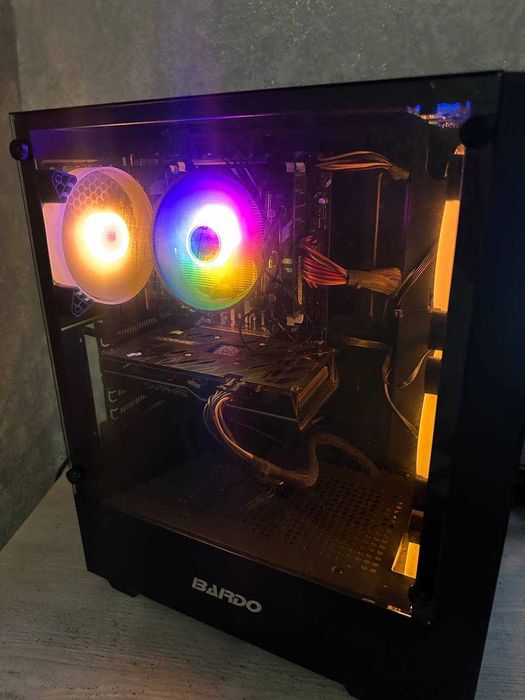 Бюджетный игровой кейс 10 ядерный  RX 580 8gb/ssd 500gb /16 gb ddr4 /