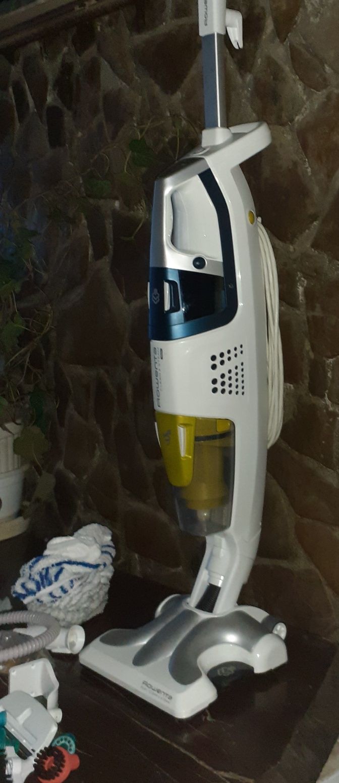 Aspirator vertical cu abur Rowenta  Clean & Steam Multi