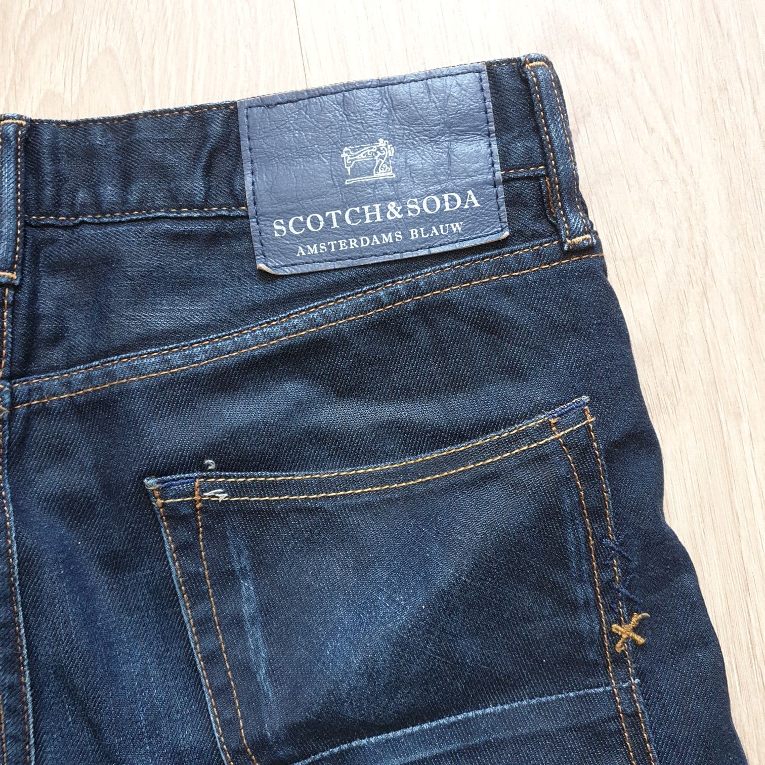 Blugi Ralston SCOTCH & SODA