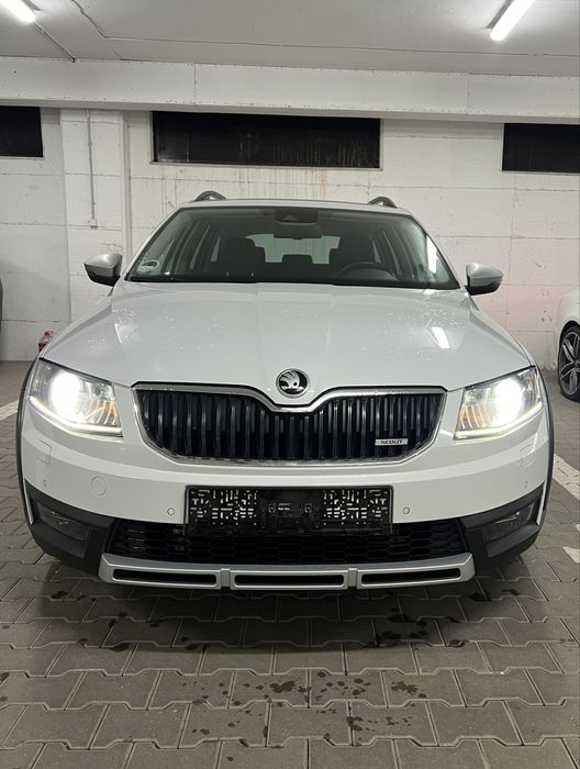 Skoda Octavia Scout 2.0 TDI 4x4 DSG 184 cp Euro 6