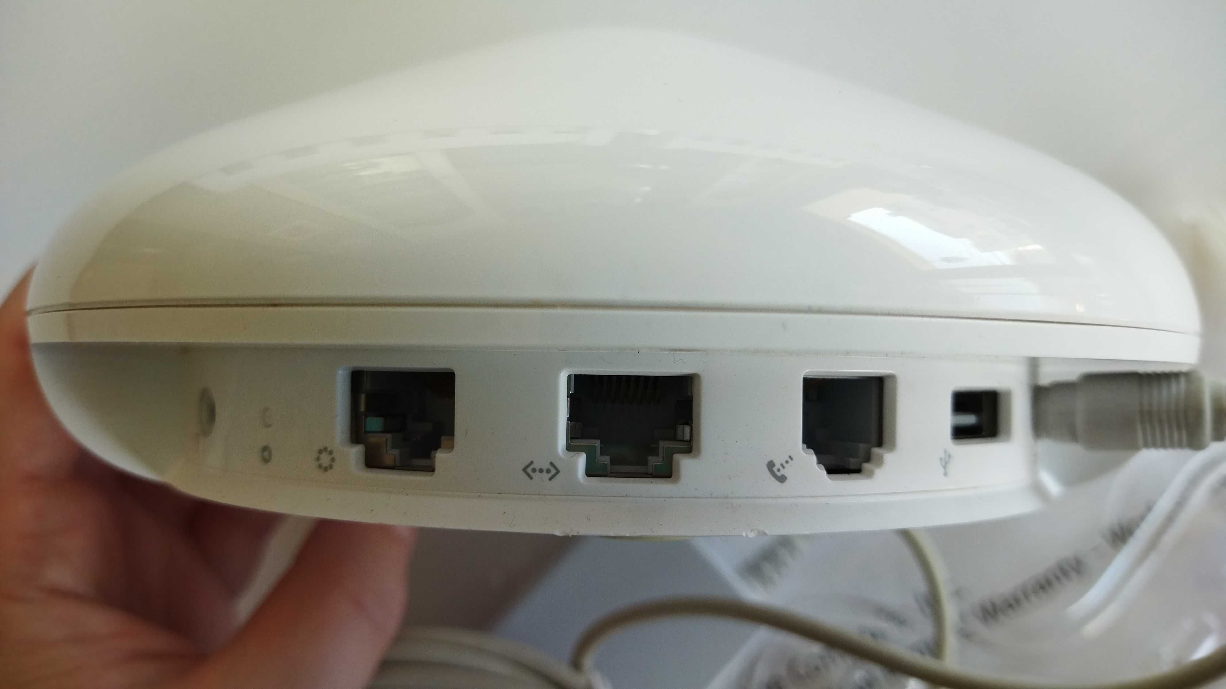 Безжичен рутер APPLE airport extreme base station 54 Mbps