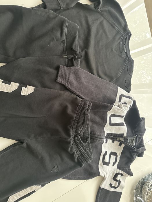 Два сета на Guess !