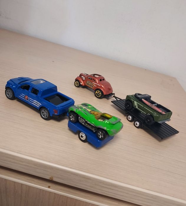 Machete masinute Ford Raptor,Land Rover,Buggy+remorca Hotwheels,Grell