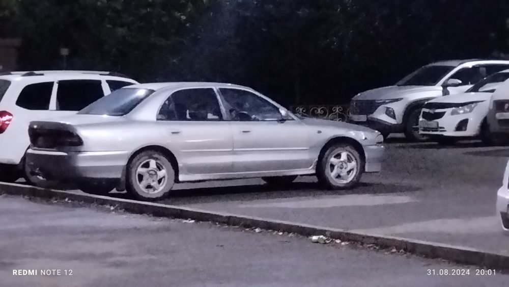 Продам срочно автомобиль