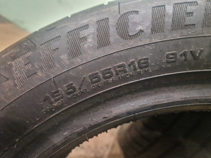 2 Goodyear R16 195/55/ 
летни гуми
DOT3518