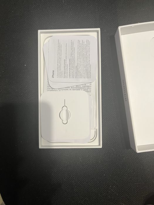 Продавам айфон 13