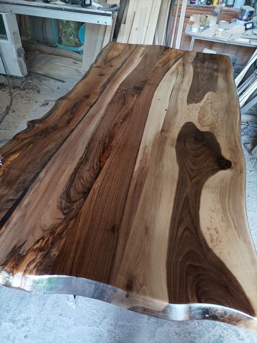 Масивен плот от орех