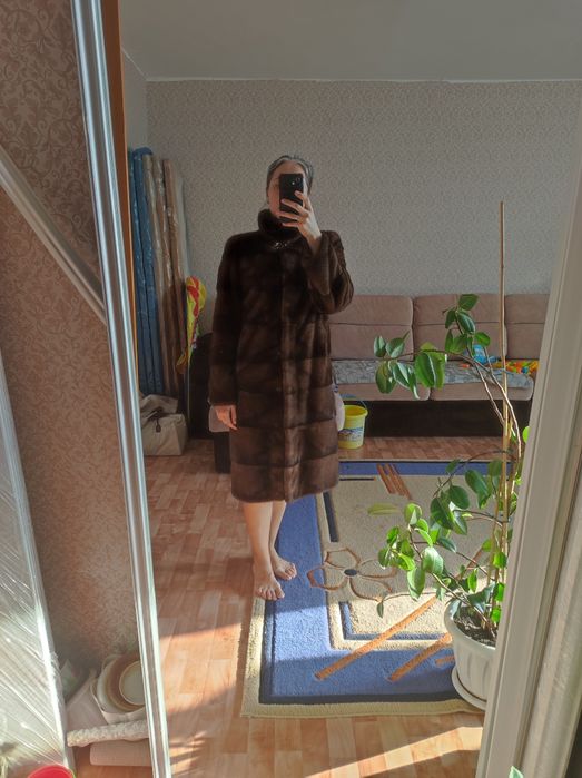 Норковая шуба, цвет орех