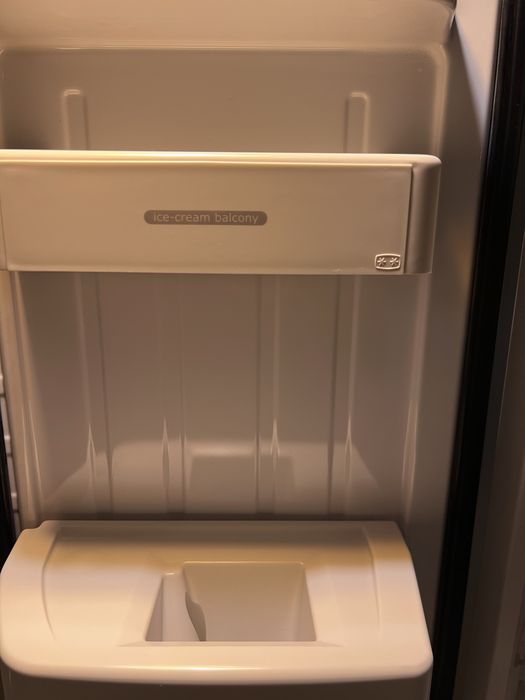 Black friday Vand frigider combina doubleside Wirlpool