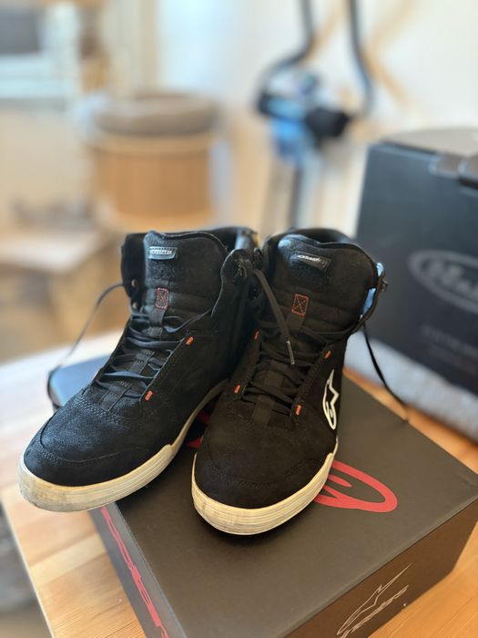 Ghete alpinestars chrome marime 44, eu port 43