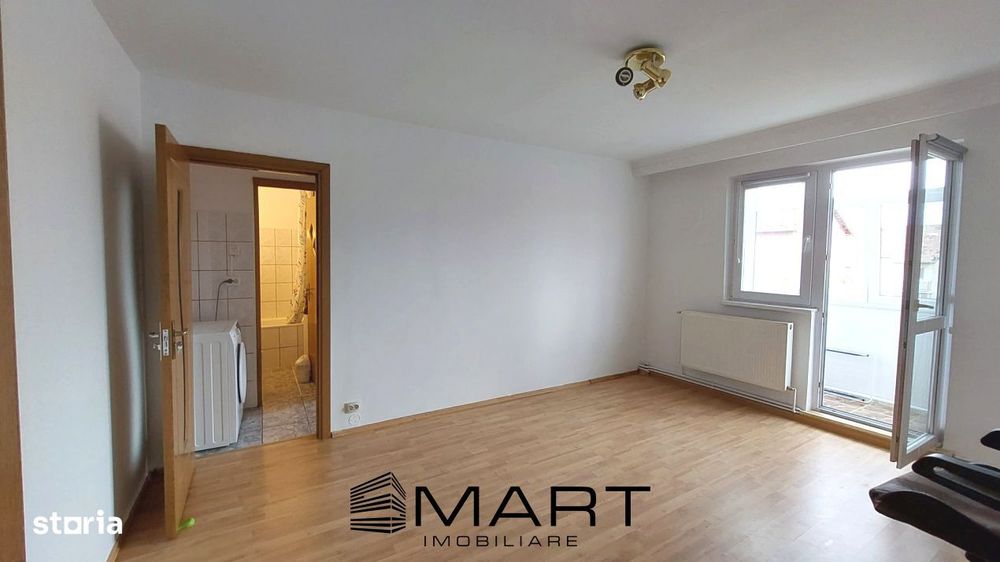 Apartament 2 camere renovat zona Vasile Aaron