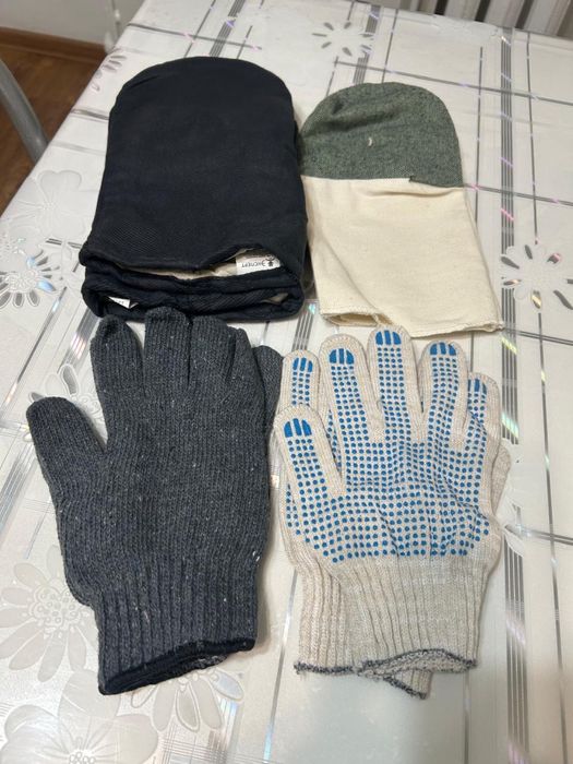 Продам галицы, перчатки , есть галицы теплые  новые , много пар есть .