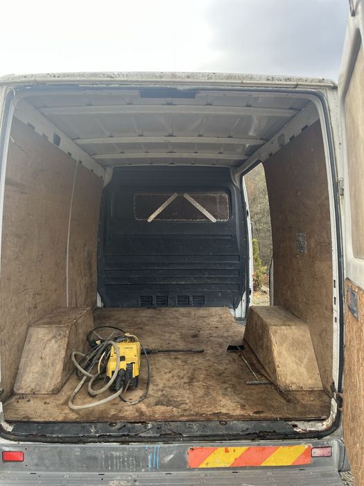 Autouilitara Sprinter 208 D