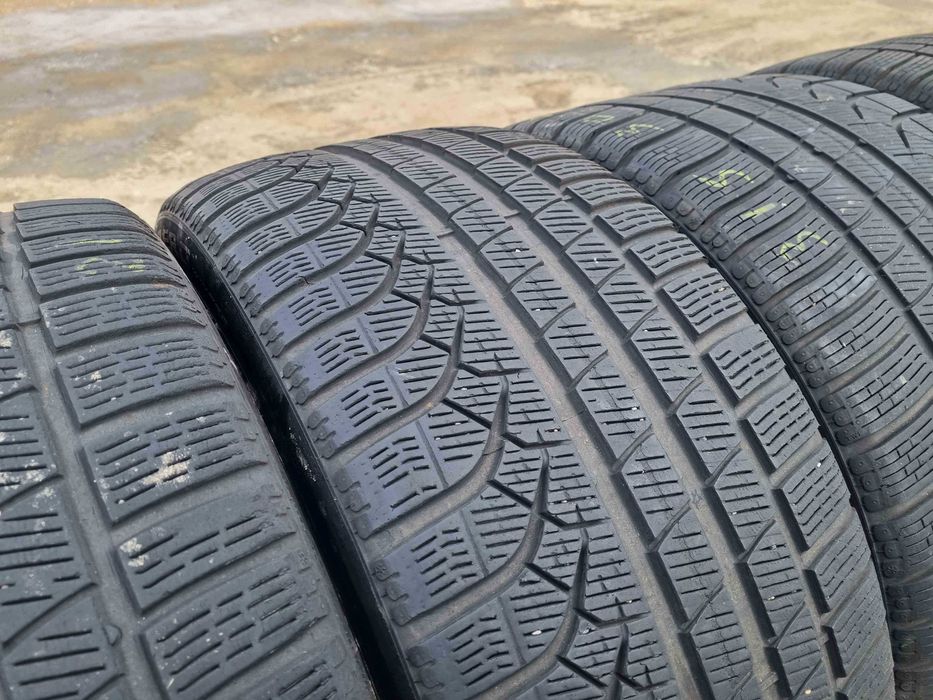 SET 4 Anvelope Iarna 275/35 R21 + 315/30 R21 PIRELLI P Zero Winter