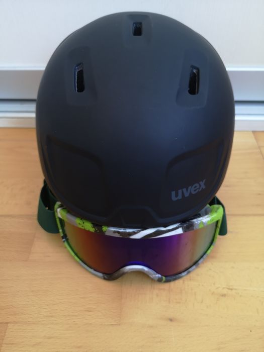 Casca noua protectie ski snowboard Uvex cu ochelari