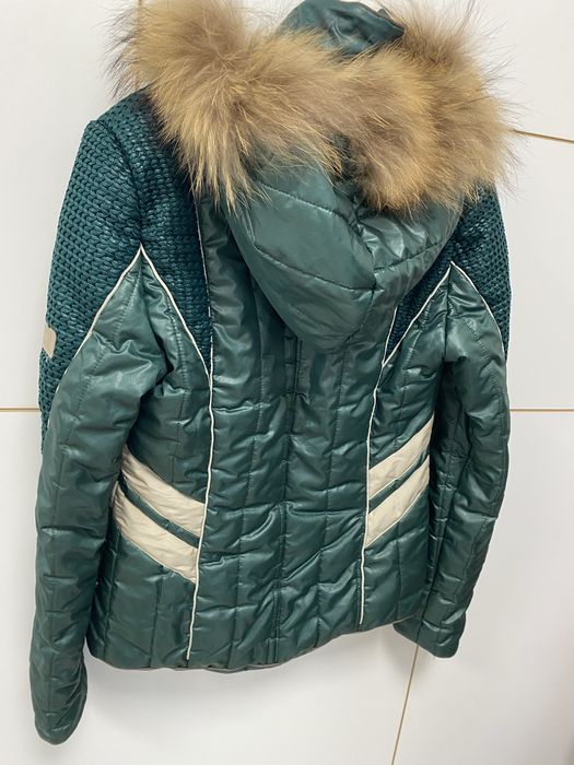 Яке Alessa с качулка с косъм