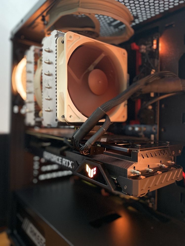 PC Gaming i7 8700k 5 GHz, 32 gb RAM, RTX 3070