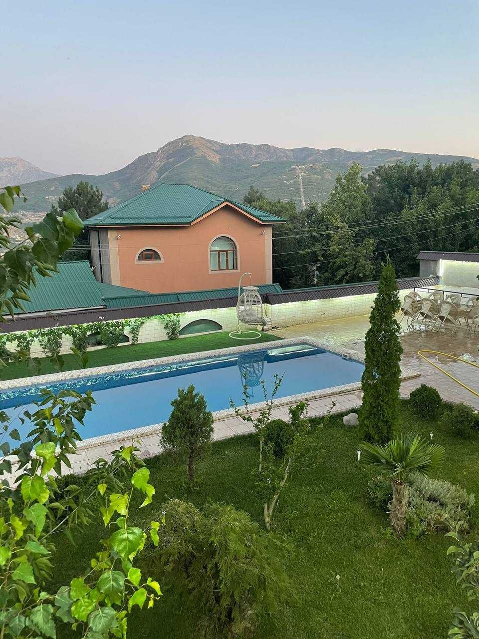 Чарвак,Продаётся дача 2 этажа,3 сотки,3 комнаты