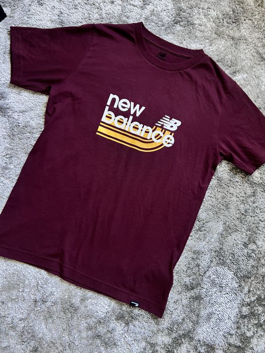 Tricou New Balance Ess Stacked Logo