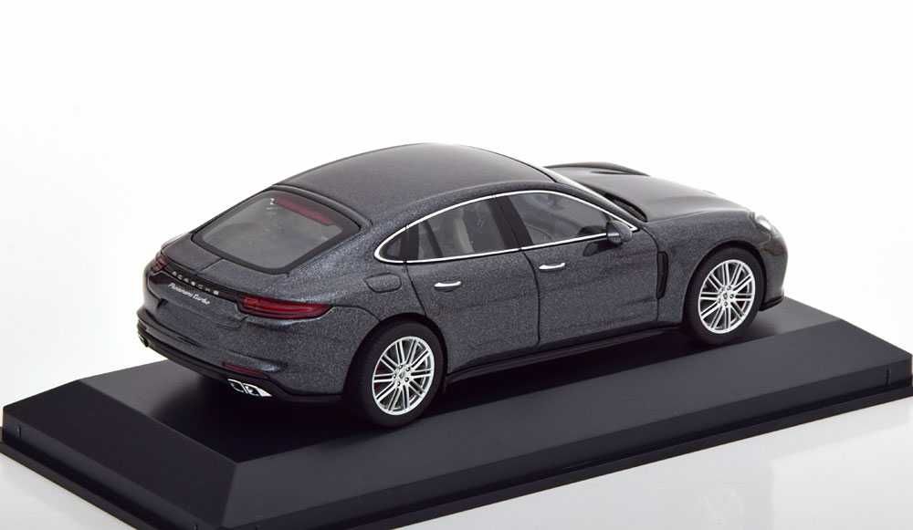 Porsche Panamera Turbo 1:43