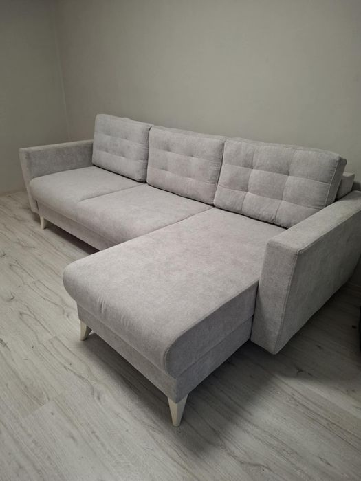 Vand Canapeaua Extensibila Noua!!