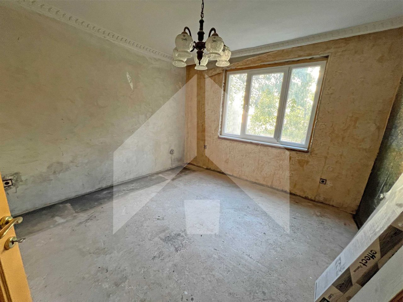 Продава се Двустаен апартамент в Нови пазар - 60 кв.м за 1148 €/кв.м - Снимка #14