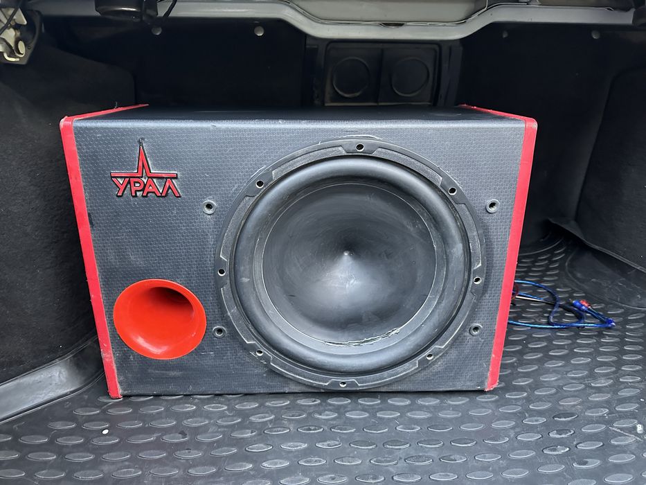 Сабвуфер в машину