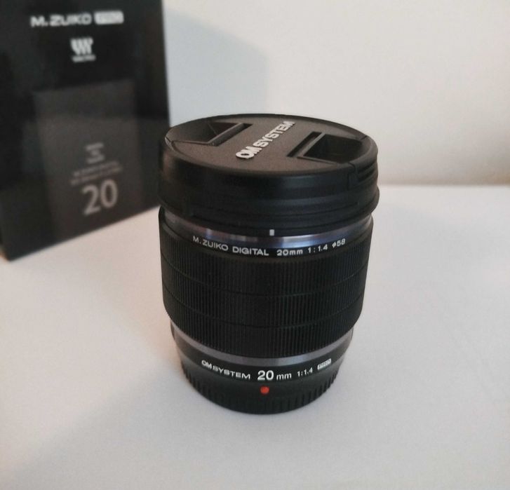 Obiectiv OM SYSTEM 20mm f/1.4 PRO (aproape nou)