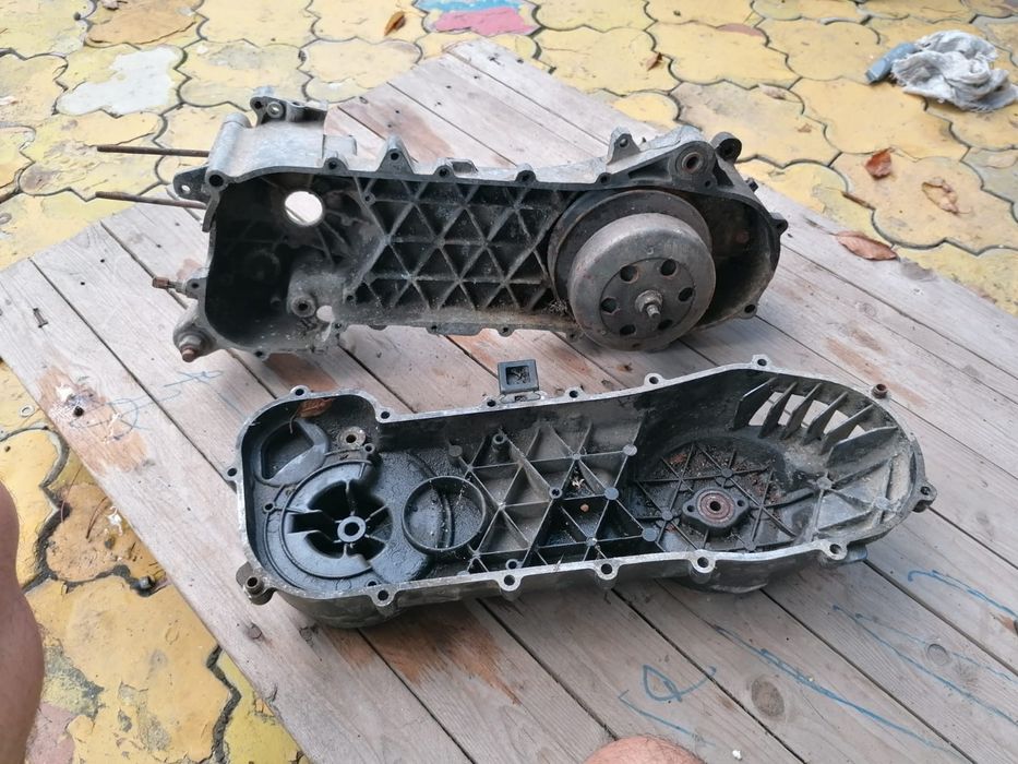 Carter motor transmisie Derbi GP1