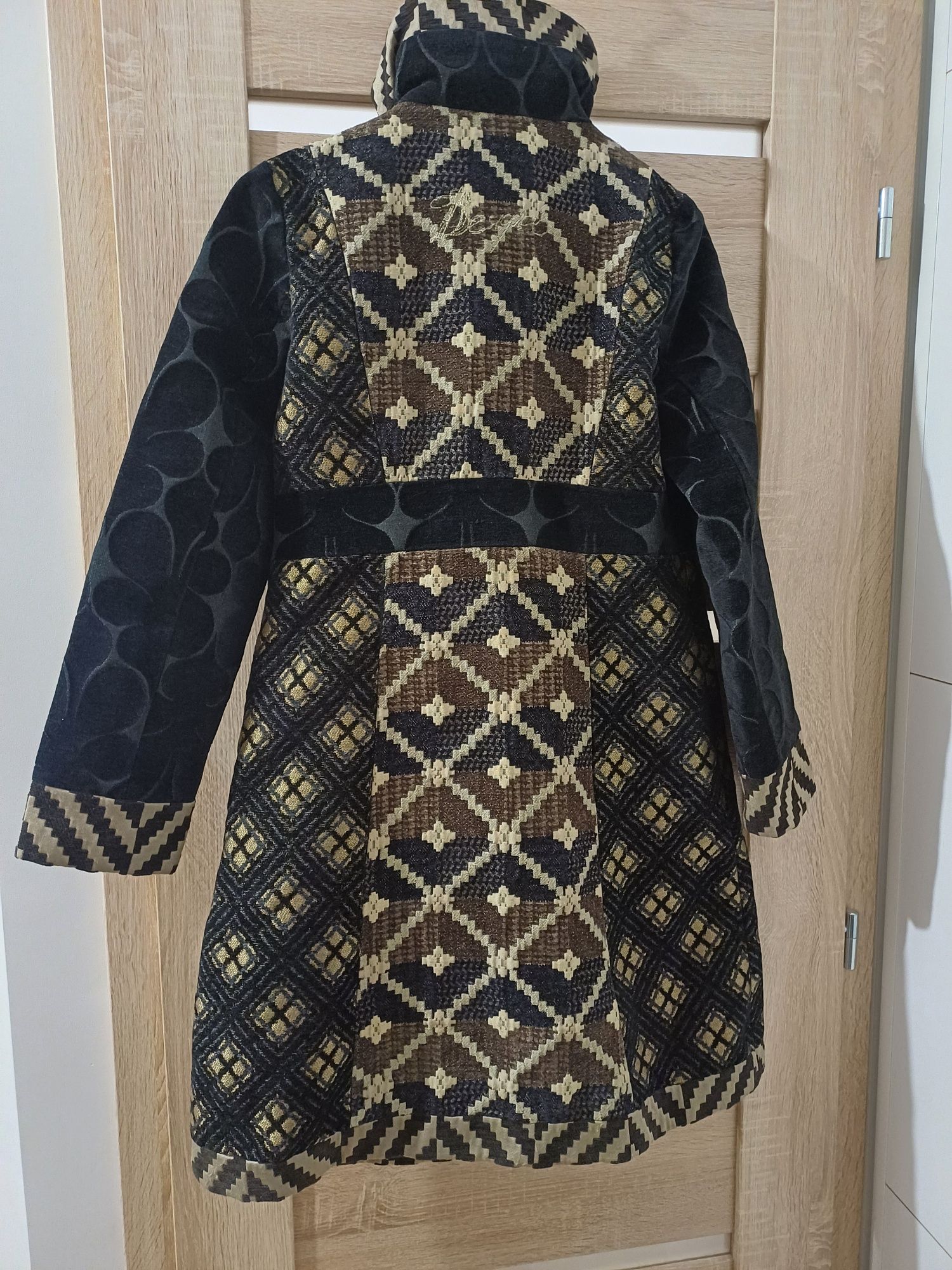 Палто Desigual оригинално