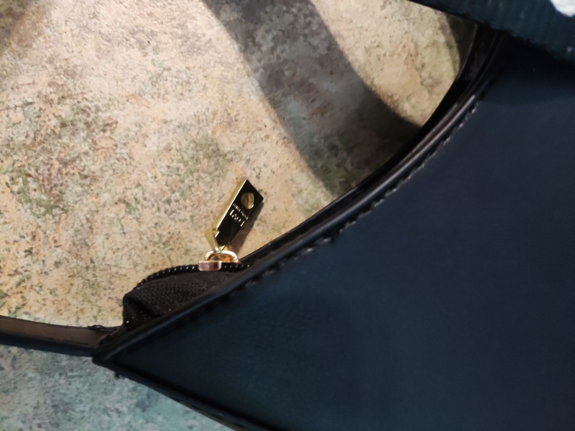 Moschino дамска чанта