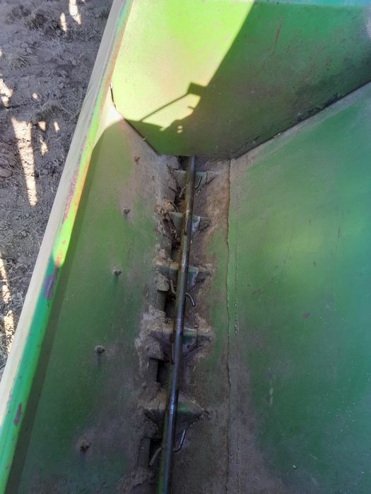 Vand semanatoare sup 21