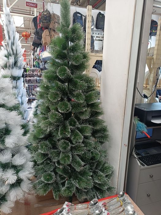 Brad/pin de Crăciun artificial cu vârfuri albe 150, 180, 210 cm