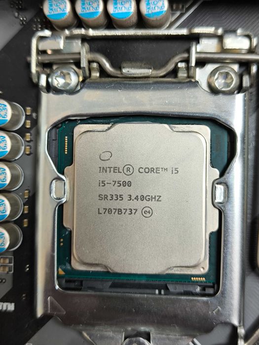 Kit placa de baza MSI B250M Mortar + Intel i5 7500 + 32GB DDR4