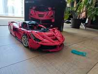 Cada Laferrari set